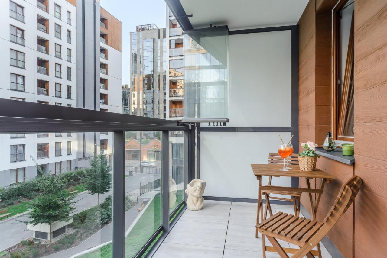 Modern Apartments With Access To The Pool Near Rondo Daszynskiego Station Warszawa Eksteriør billede